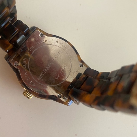 Michael Kors Tortoise Shell Watch - Picture 3 of 3